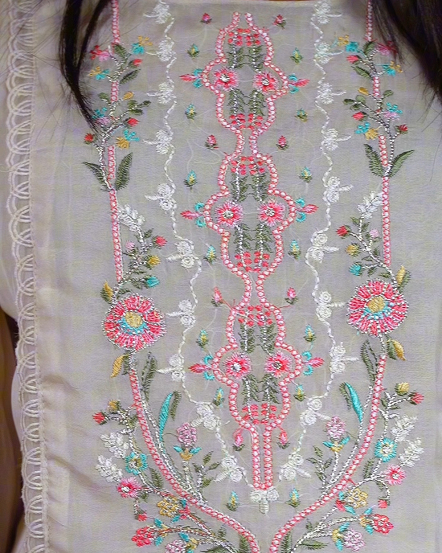 Off White Pure Muls cotton Thread Work Set