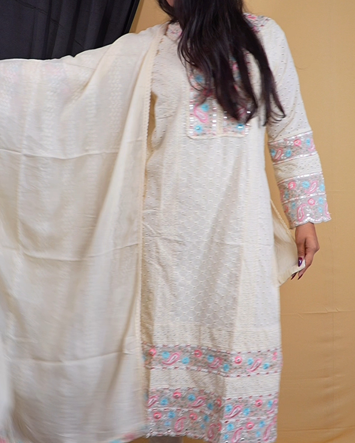 Off White Cotton Chikankari Cutwork Readymade Set