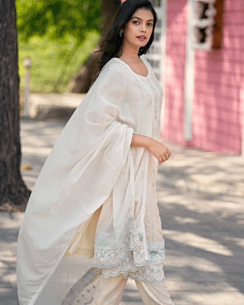 Elegent off white Suit