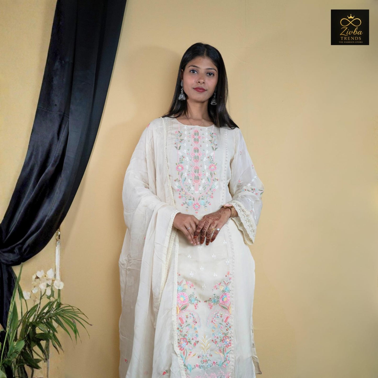 Off White Pure Muls cotton Thread Work Set