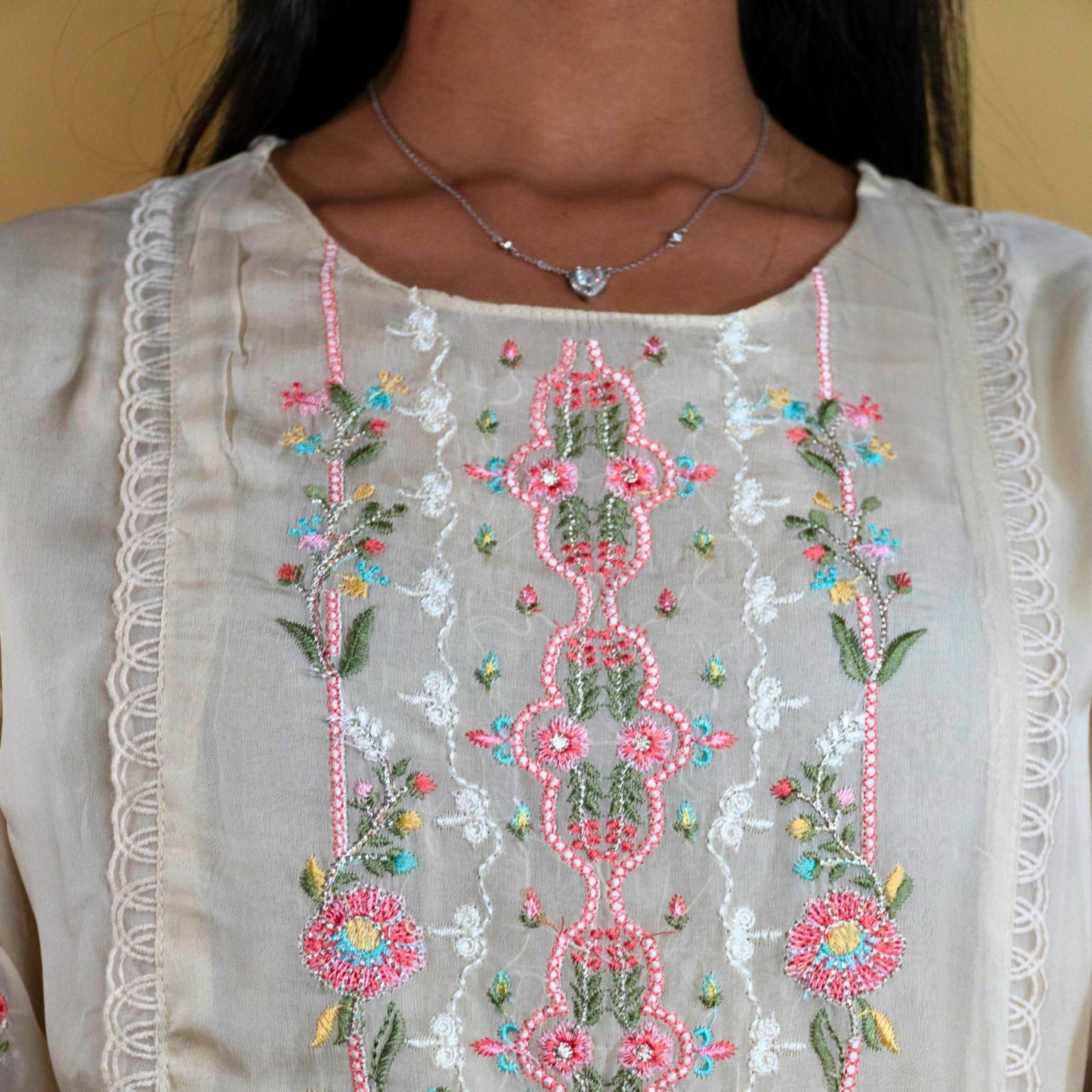 Off White Pure Muls cotton Thread Work Set